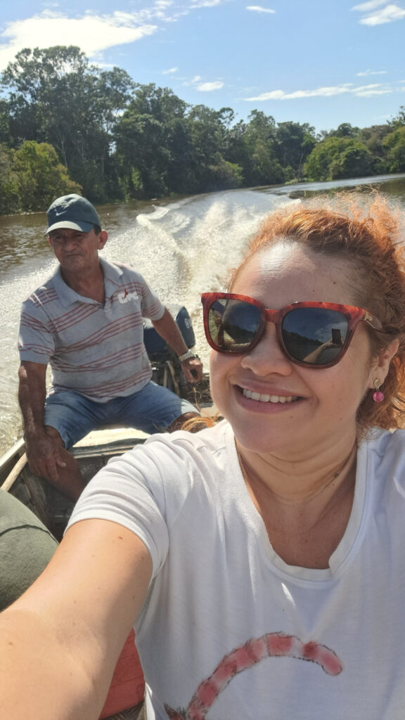 Larissa dos Anjos em trabalho de Campo. Foto: Arquivo Pessoal.