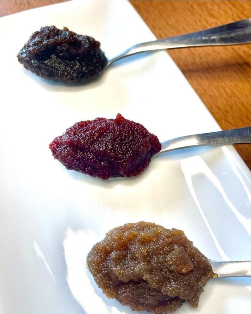 A Startup oferece análogos de caviar de peixe amazônico saborizados que dão beleza e textura ao prato. Foto: Reprodução Instagram.